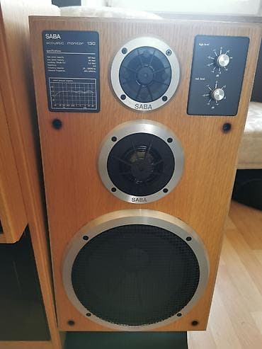 veliki zvucnici: SABA hi‑fi komponentni sistem sa namenskim drvenim stalkom i velikim — 6