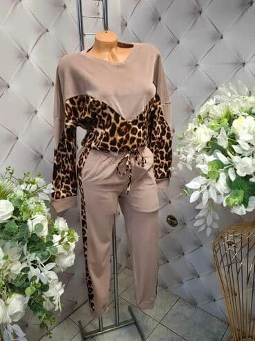 Gornji deo: Dame komplet – udobna trenerka/duks + pantalone - Model: ženski — 4