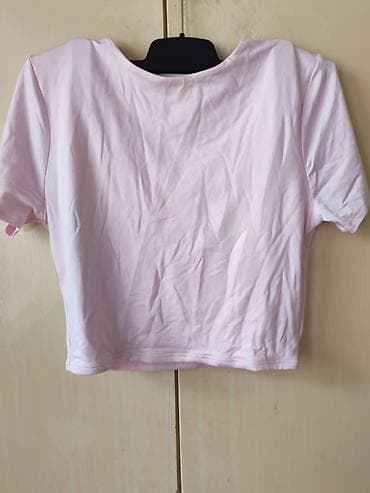 kožni top: Ženska kratka majica FB Sister - Brend: FB Sister - Veličina: M — 1