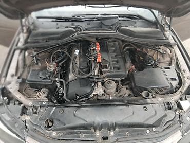 polovne pagode: BMW Serija 5 (E60) – limuzina u braon metalik boji - Motor: redni — 2