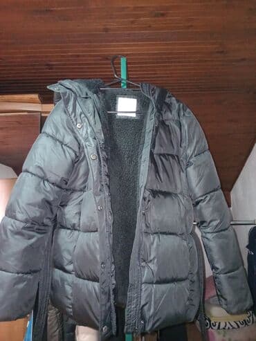 mona zenske kozne jakne 2022: Zimska jakna s kapuljačom – crna - Debelo, meko postavljeno — 4