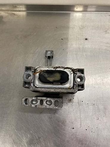prva pomoc za auto cena: NOSAC MOTORA ZA VOLKSWAGEN PASSAT B8 - 3Q0199262J | Nosac motora za — 2