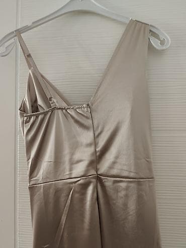 tupe za muskarce: Svečana haljina od satenskog materijala u šampanj/bež nijansi. NOVO - — 4