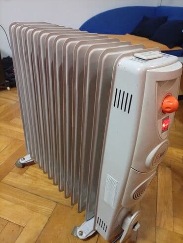 Ulje­ni radijator na točkićima - Tip: električni uljni radijator sa