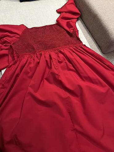 Haljine: Crvena haljina sa romantičnim detaljima - Boja: žarko crvena - Kroj — 4