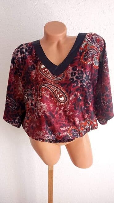 Košulje: Prelepa letnja bluza je nova, bez etikete.
Velicina M — 2