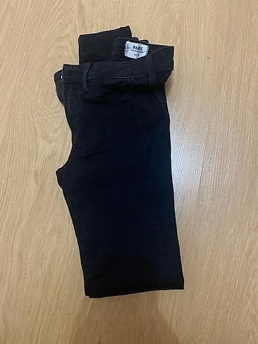 Nove ženske farmerice, 32 veličina