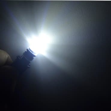 extreme off road gume: T10 Led Super Bright 12v 1.5w Boja:5000k Cena je po komadu. Imam — 1