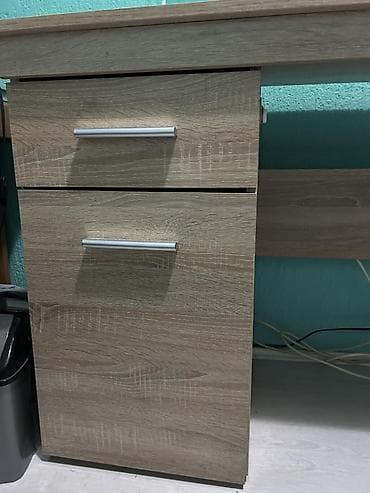 sto od motora: Radni/gaming sto od iverice u dekoru hrasta - Prostrana radna ploča — 3