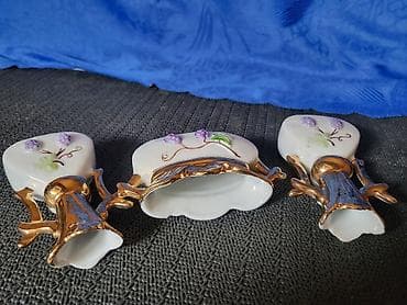 viseci lusteri: Trodelni nov porcelanski dekorativni set 1920g+. Trodelni set — 10