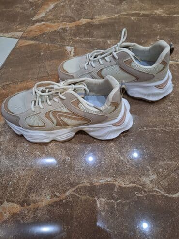 zara jakne zenske sa krznom: Patike, Reserved, veličina - 40 — 4