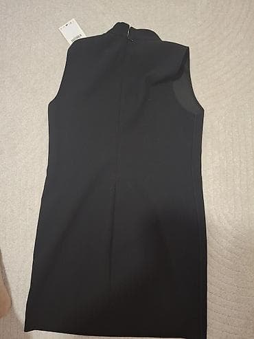 polo haljina: ZARA mala crna haljina bez rukava - Model: minimalistička „little — 2