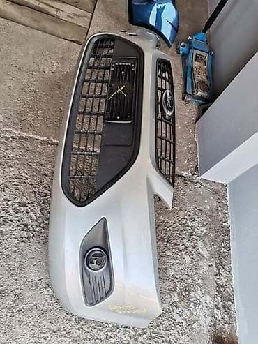 polovni auto delovi i auto servis diesel power subotica képek: BRANIK RESTAJLING ZA FORD FOCUS OD 2008. DO 2011. GOD. | Polovni — 3