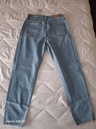 farmerke sorc: Farmerke mom fit – veličina 31 (L/XL) - Brend: Capitto (etiketa na — 2