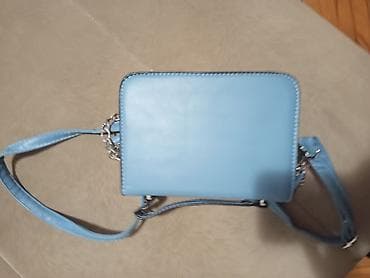 prsten za mrsavljenje: Guess ženska torbica preko ramena – svetloplava - Materijal: veštačka — 2