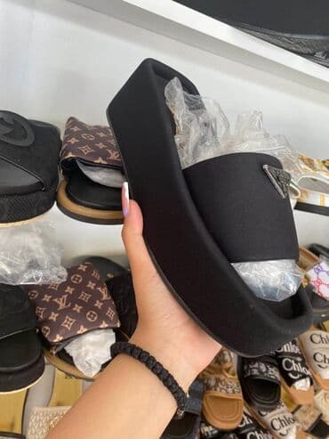 hugo papuce zenske: 36-40
3.700 — 3