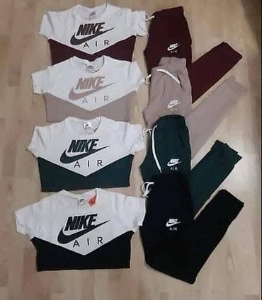 Dukserice: Ženski pamučni kompleti
 S M L XL 2XL
 Cena 2.800 dinara
💋 — 8