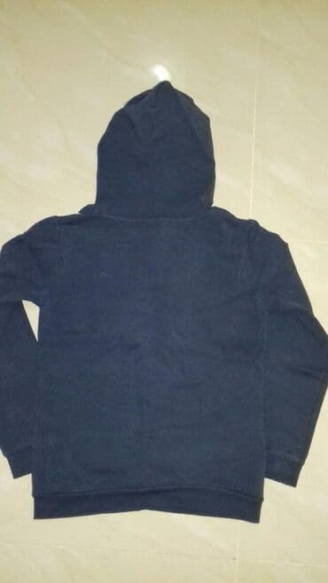 Sweatshirts: With hood, 140-146 — 4
