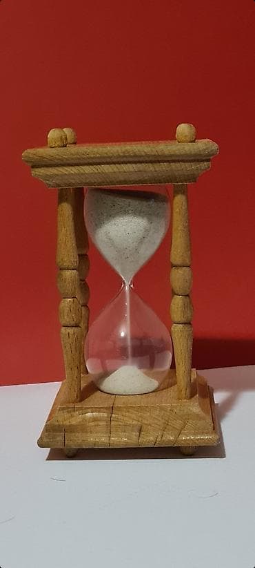 sudopera cena: ☆ Stari peščani sat, sa četiri drvena lepo oblikovanih stubića. - — 7