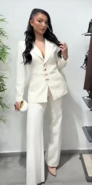 zara pantalone sa visokim strukom: Elegantno žensko odelo – bež/krema nijansa - Dvodelni komplet: sako i — 1