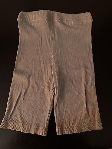 Ostalo: Biciklisticke krem boje
Odgovara S velicni — 1