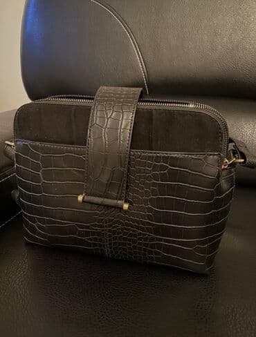 Elegant purse, Kassandre, Material: Leather