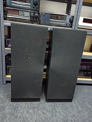 playstation 4 pro prodaja: Hitaka HT-84 BL cetvorosistemac sa mrezicama koje se ne skidaju. 6 — 4