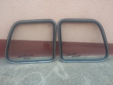 desno krilo golf 4: Bocna stakla Lada 2131 Niva levo i desno. Polovno, ocuvano. Skinuto sa — 1