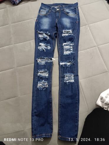 Women's Clothing: Iscepane farmerice veličina 28, prizvodjač Novi Pazar, materijal — 1