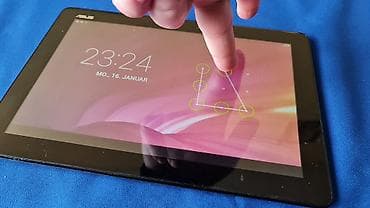 cetka za kosu 3 u 1: Nokia mobilni telefon (serija s eksternom antenom, klasična tastatura) — 1