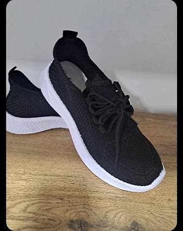 new balance krem patike: Crne lagane patike za svakodnevno nošenje - Gornjište: prozračna — 1