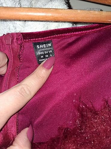 seksi odeca: Elegantna duga haljina od baršuna – SHEIN - Boja: duboka bordo/merlot — 2