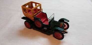 delovi za maketu fice: R.W.Modell Mercedes 1905,oko 1:43 (9,8 cm.),fali krov,volan,farovi,1 — 1