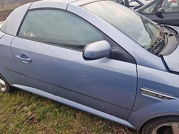 DESNA VRATA SIVA BOJA Z21C ZA OPEL TIGRA | Svi delovi za Opel vozila na lalafo.rs DESNA VRATA SIVA BOJA Z21C ZA OPEL TIGRA | Svi delovi za Opel vozila
