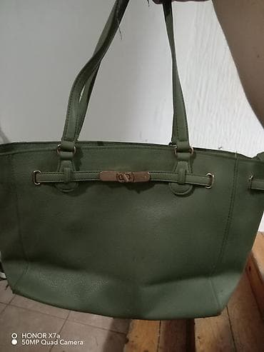 donna torbe novi sad: Zelena ženska torba – shopper/tote model - Materijal: eko koža sa — 3