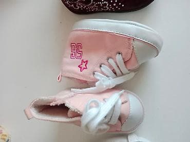 Patike starke nehodajuće roze za bebu 56-62 veličina Kao nove