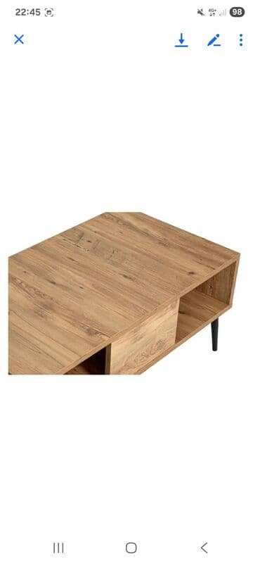 komode sa staklenim vratima: Crni klub sto 'Atlantic Pine' sa gvozdenim nogama Elegantni crni klub — 4