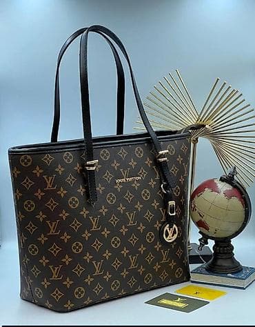 silvia rosa torba: Torbe 4700 dinara
mn — 2