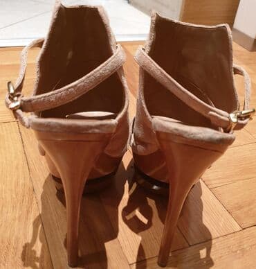 mokasine sa stiklom: Sandals, 39 — 5