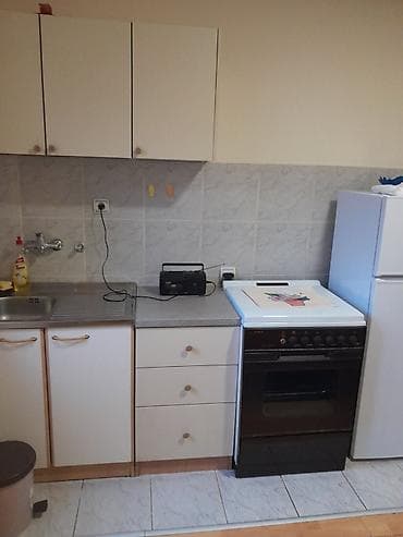 izdavanje stanova ćuprija: Izdaje se namesten manji stan u Malom Mokrom Lugu Kirija 200€ + racuni — 2