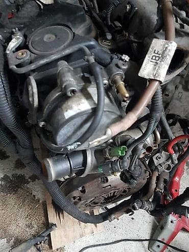 hyundai delovi: VAKUM PUMPA 19CDTI ZA OPEL ZAFIRA | Vakum pumpa 19cdti u odličnom — 1