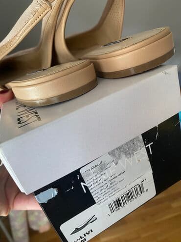 kacket nike: Sandals, Nine West, 40 — 3