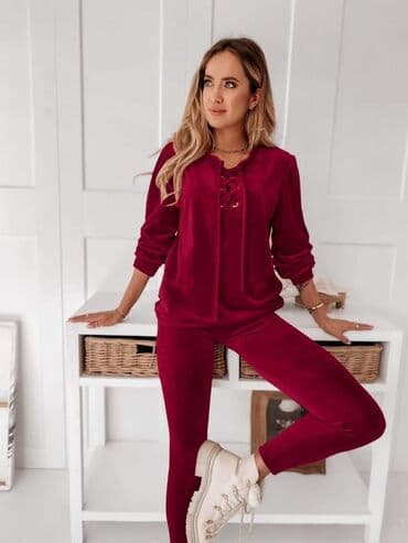 luna kompleti: Novooo
Komplet
Pliš
2900 din — 2