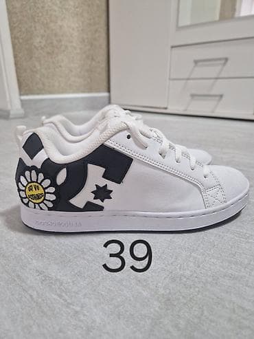Trainers: Bele patike DC Shoes – veličina 39 - Model sa niskim profilom i — 1