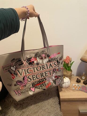 victoria secret neseseri: Victoria’s Secret kozna torba original 3000 din — 2