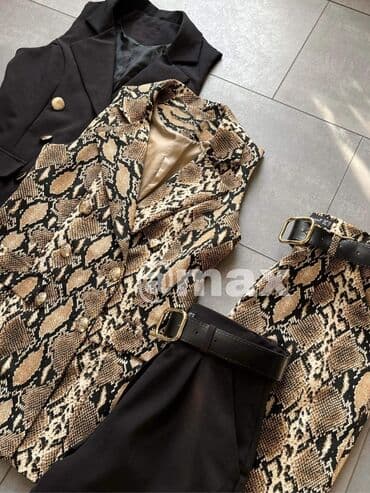 komplet prsluk i pantalone: New,,𝐸𝓋𝑒𝓃𝓊𝑒’’ SuitVelicine:M L XL XXL XXXL Model Dostupan U Crnoj Boji — 1