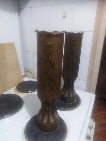 star wars kaciga: Dve ukrasne vazne napravljene od granate — 2