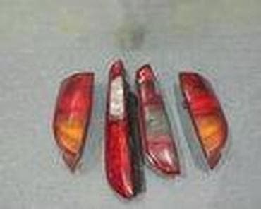 rezervne sijalice za auto: NOSAC SIJALICA U STOP LAMPI ZA FORD FIESTA, FOCUS, FUSION OD 2002. DO — 6