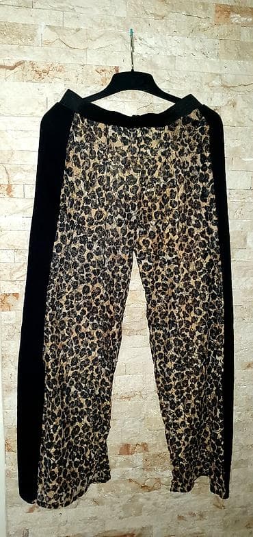 Ženske pantalone sa leopard printom - Model: široke nogavice, ravnog
