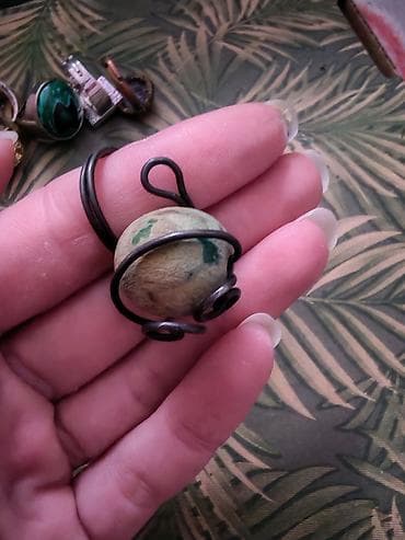 afro kikice beograd: Ručno rađen privezak/amulet sa kuglom od prirodnog kamena - — 2